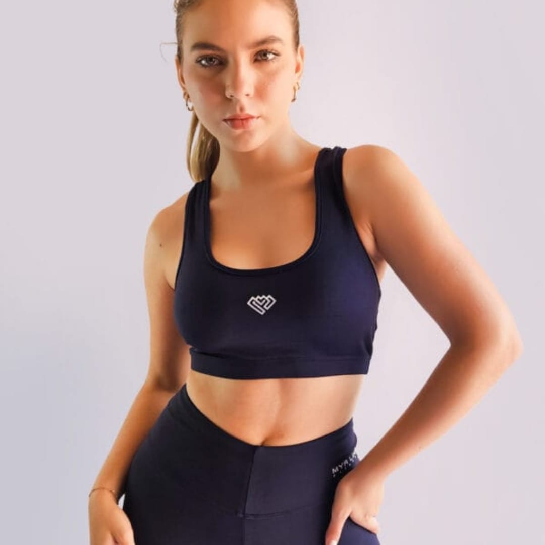 Top clásico azul marino (S-M y L)
